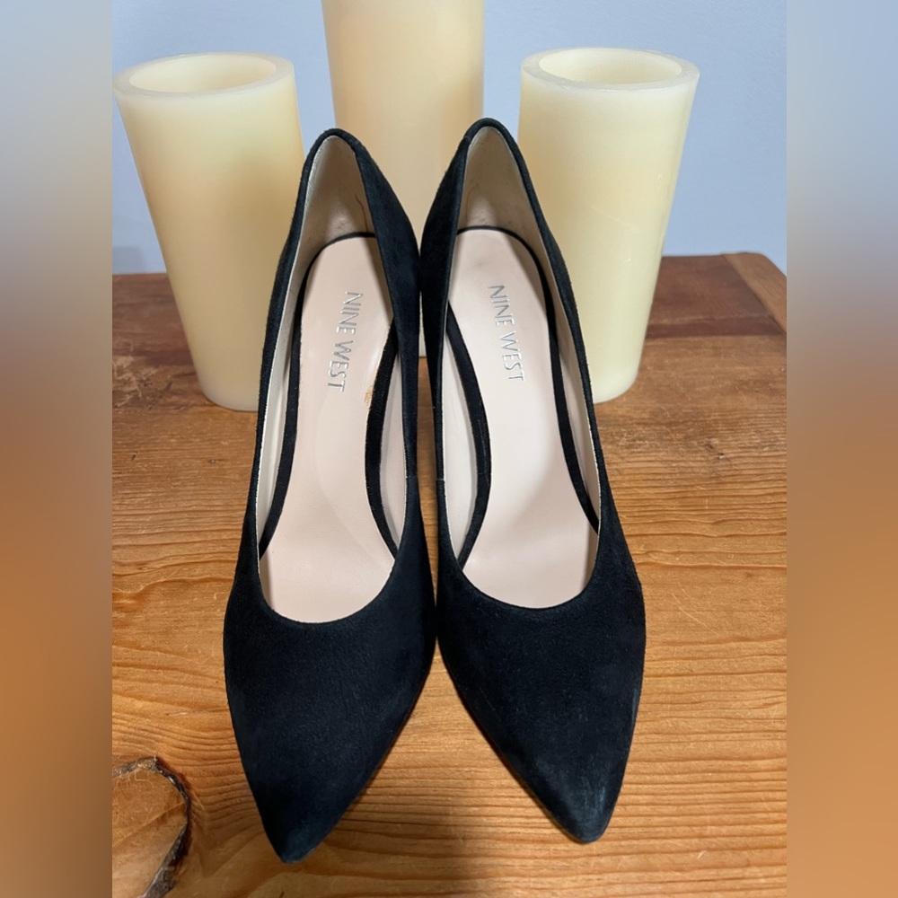 Nine West pointed toe black heel